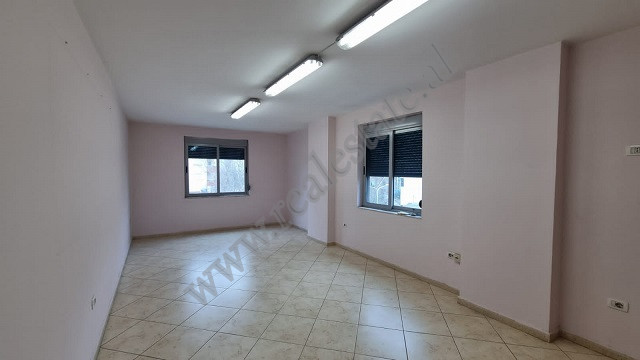 Space office for rent in Usluga Kompleks, in Tirana, Albania